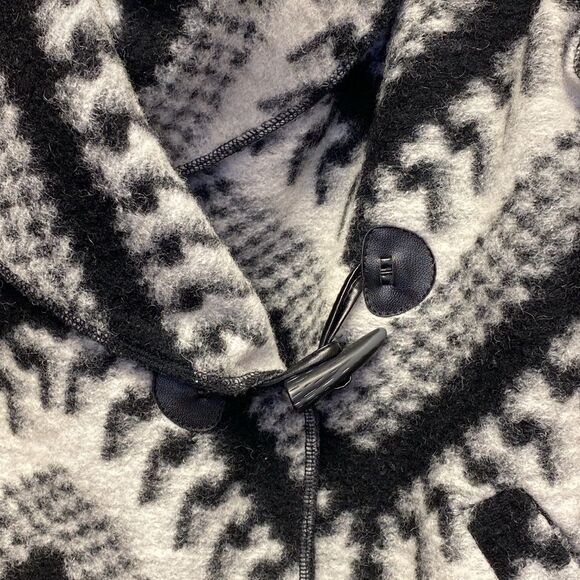 Line the Label Wool Blend Patterned Sweater Coat Black Cream Size - Medium - Picture 3 of 13